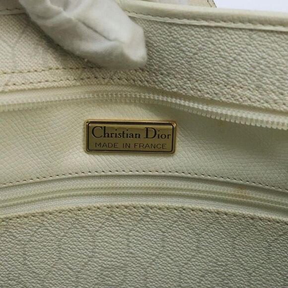 Dior Honeycomb White Canvas Shoulder Bag (Pre-Owned) - Picture 14 of 16